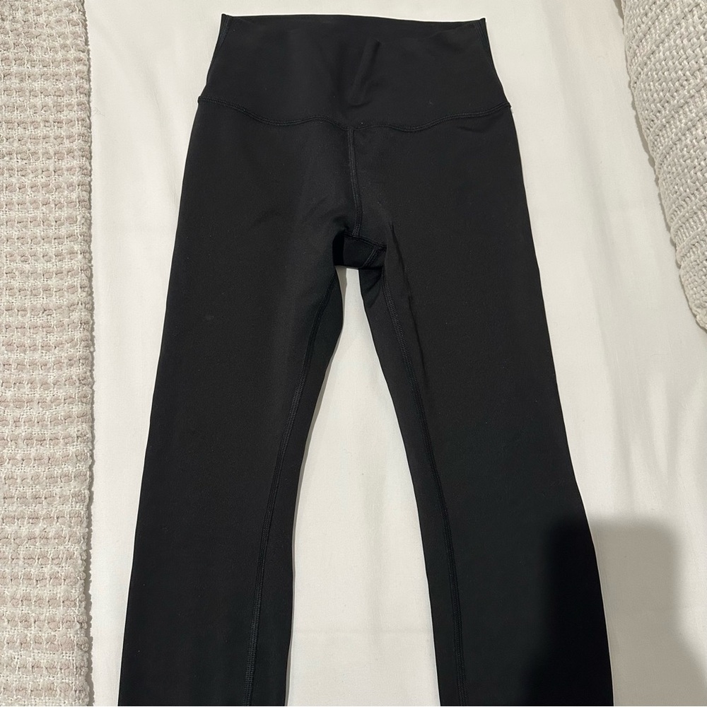 ALO Yoga AirLift Black Leggings - Picture 3 of 4